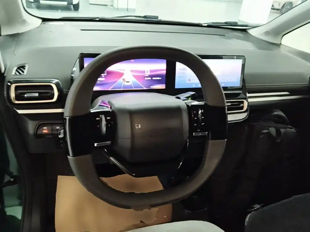 Baojun KiWi EV 2023 — фото 11