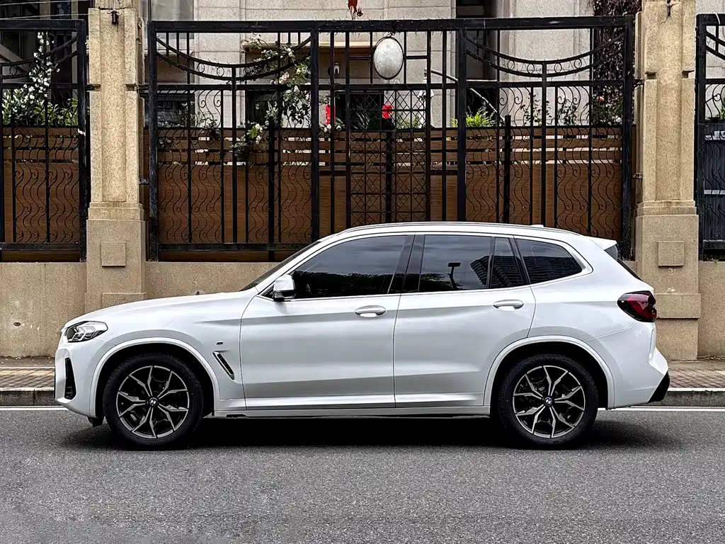 BMW X3 2022 — фото 3