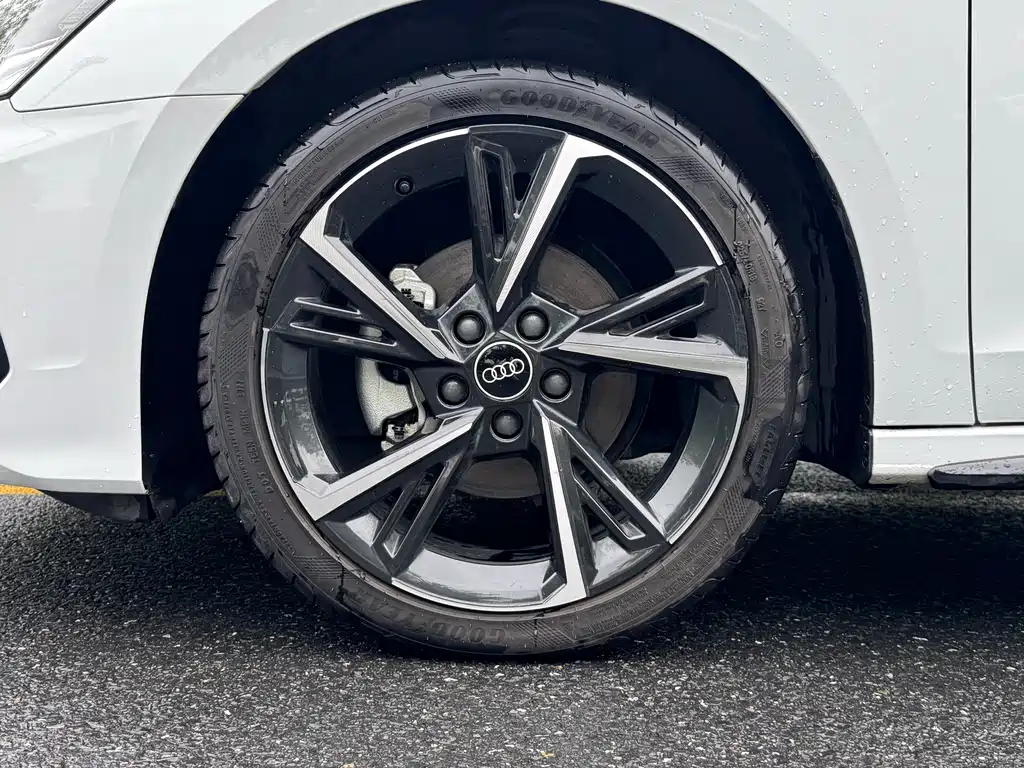 Audi A3 2023 — фото 22