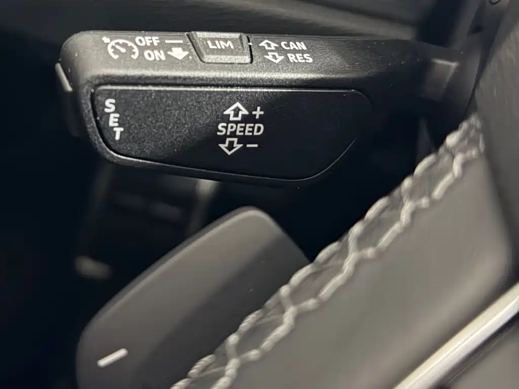 Audi Q3 2023 — фото 15