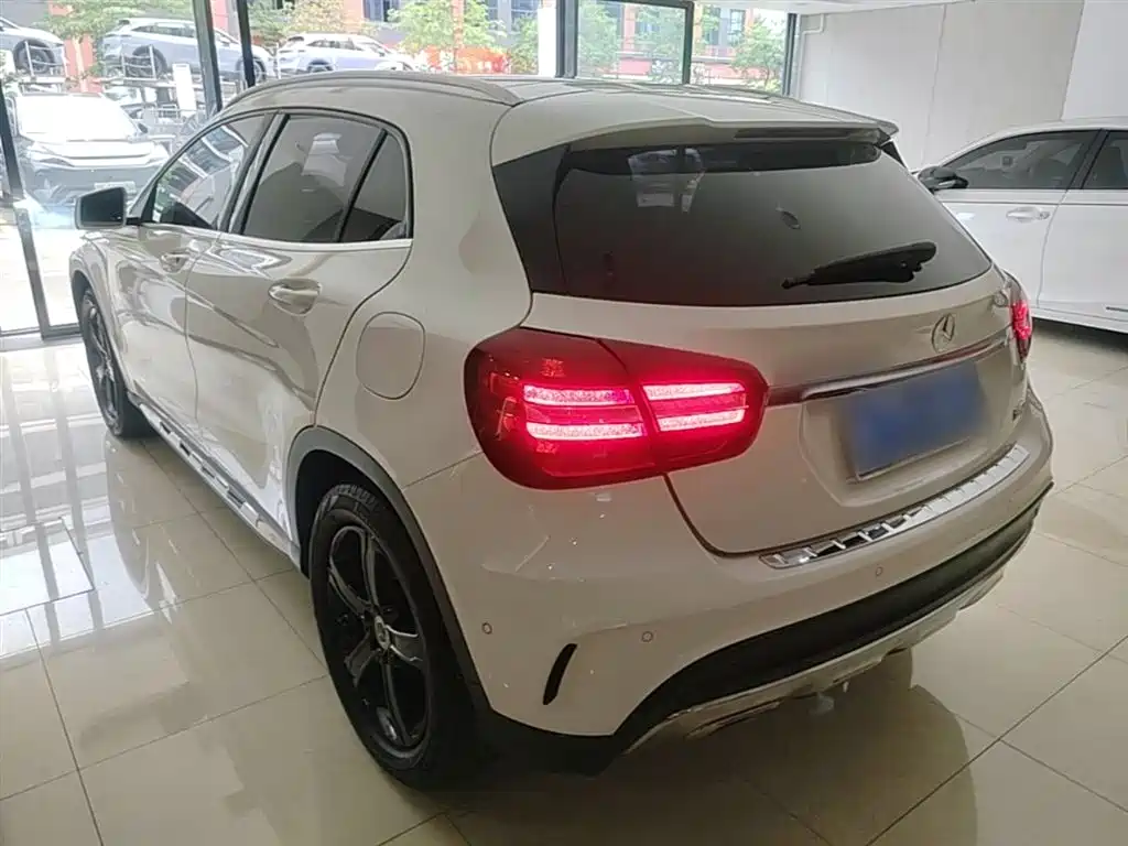 Mercedes-Benz GLA 2019 — фото 5
