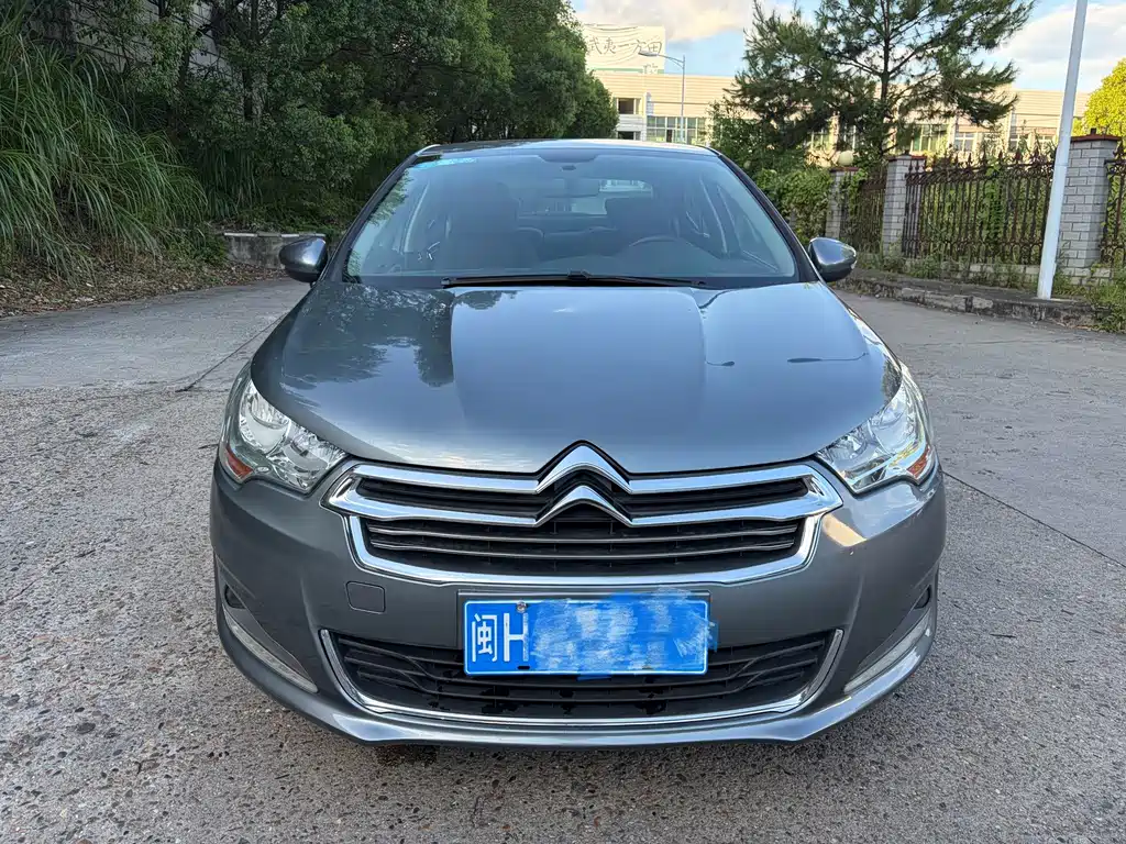 Citroën C4L 2013 — фото 2