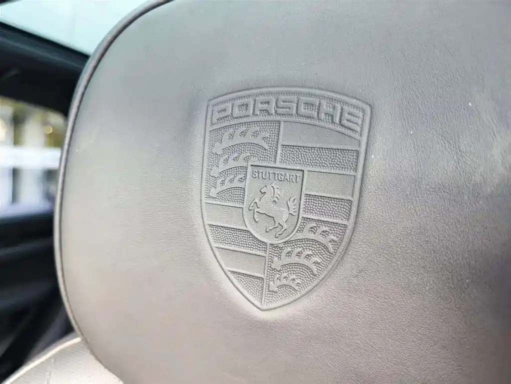 Porsche Cayenne 2020 — фото 27
