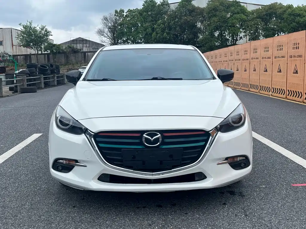 Mazda 3 Axela 2018