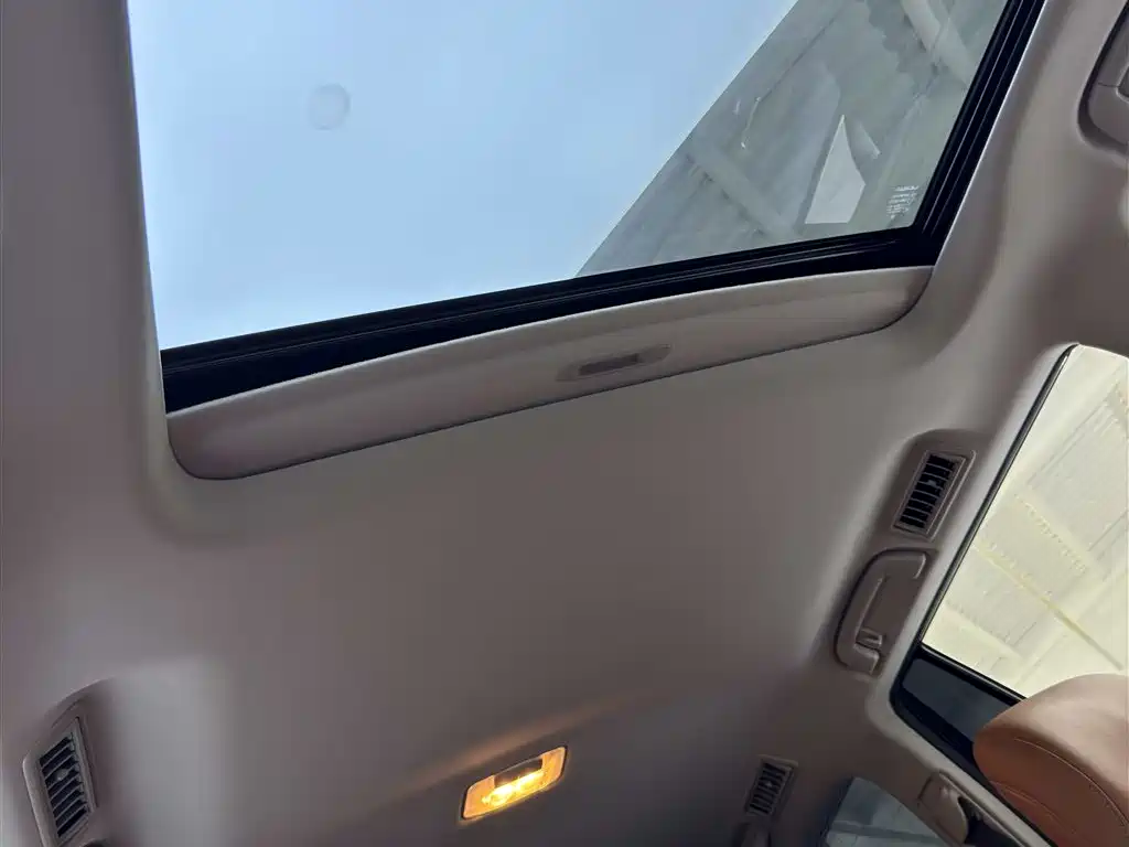 Lexus GX 2016 — фото 11