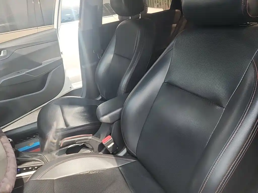 Hyundai Verna 2017 — фото 11