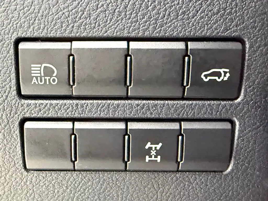 Lexus NX 2021 — фото 14