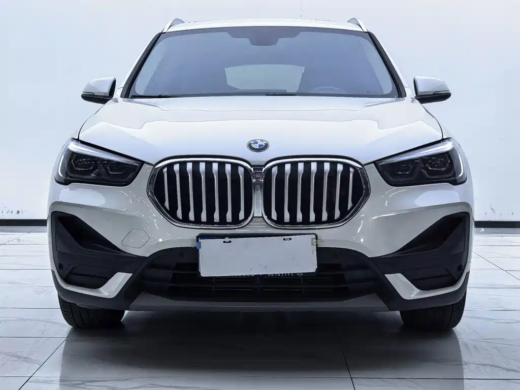 BMW X1 2022 — фото 2