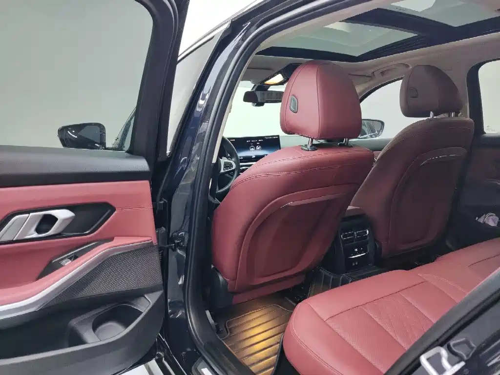 BMW 3 Series 2023