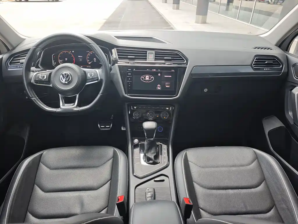 Volkswagen Tiguan L 2020 — фото 14
