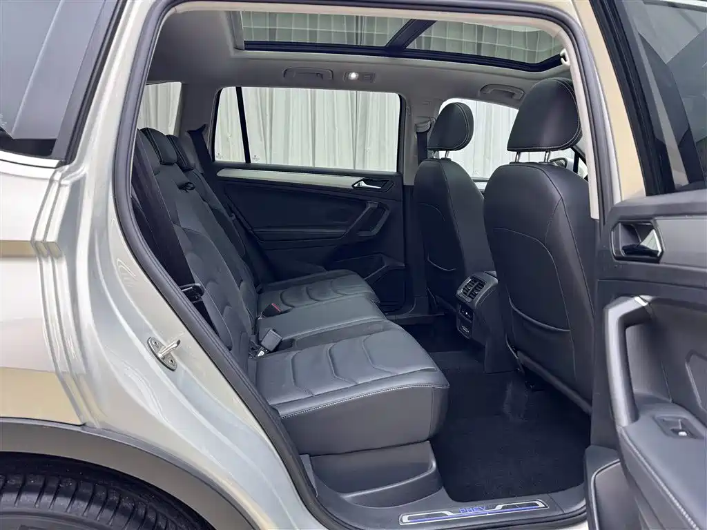 Volkswagen Tiguan L New Energy 2021 — фото 12