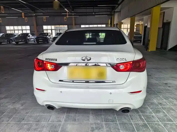 Infiniti Q50L 2018
