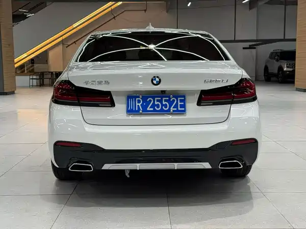 BMW 5 Series 2022
