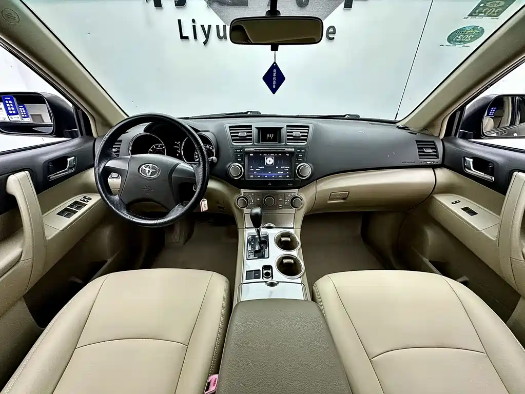 Toyota Highlander 2014 — фото 7