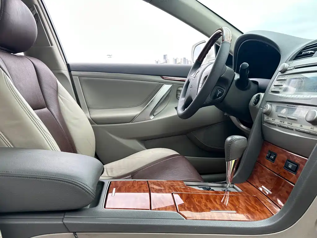 Toyota Camry 2007 — фото 19
