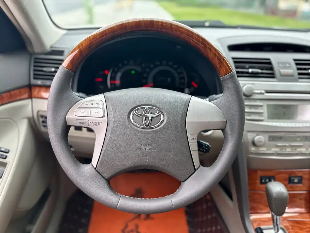 Toyota Camry 2007 — фото 15