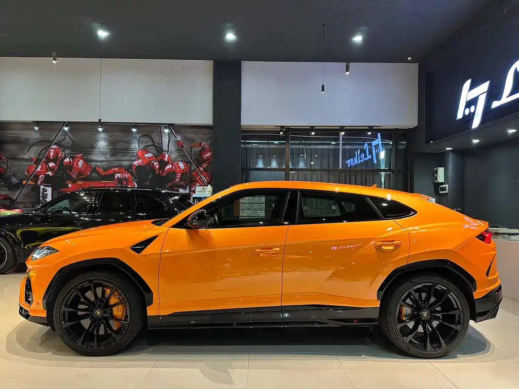 Lamborghini Urus 2023