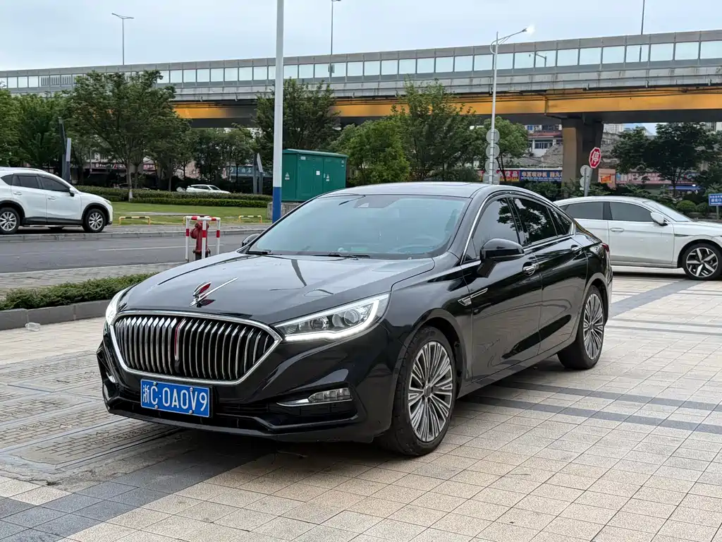 Hongqi H5 2022 — фото 1