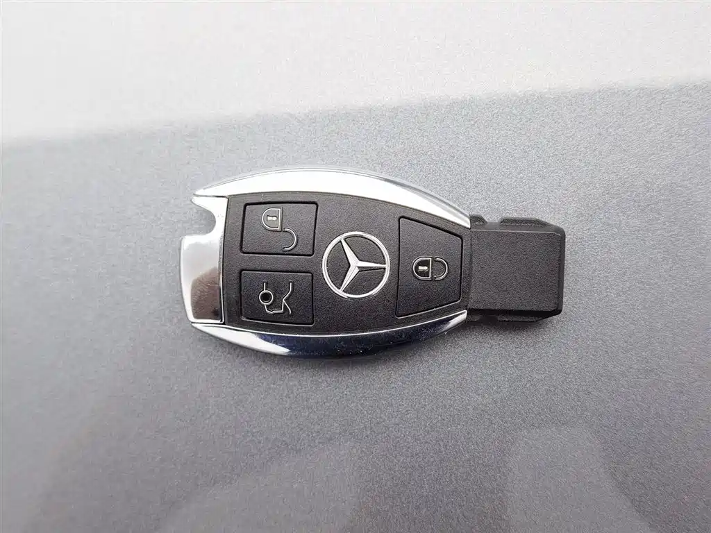 Mercedes-Benz C-Class 2018 — фото 19