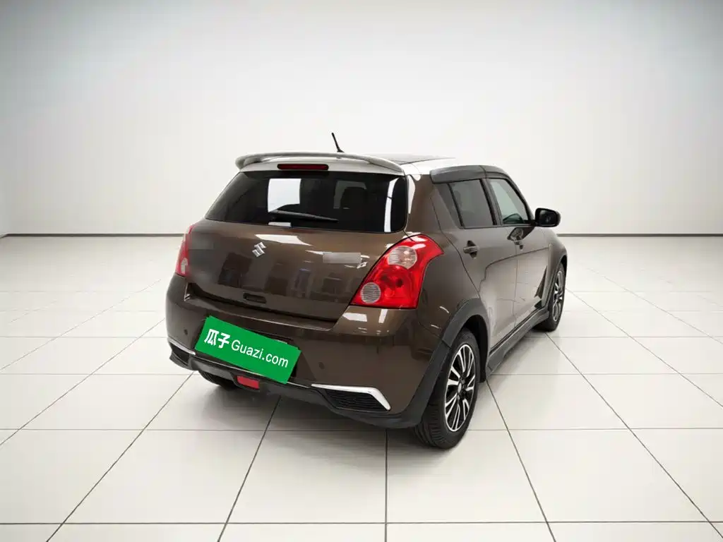 Suzuki Swift 2015 — фото 6