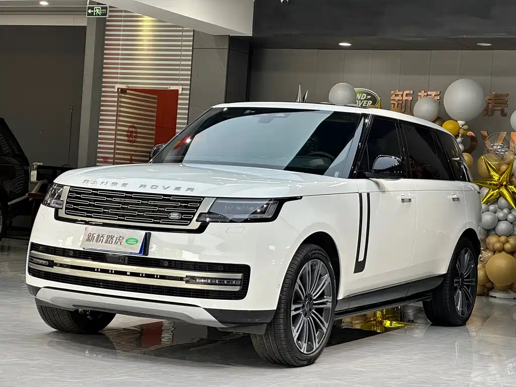 Land Rover Range Rover 2023 — фото 1