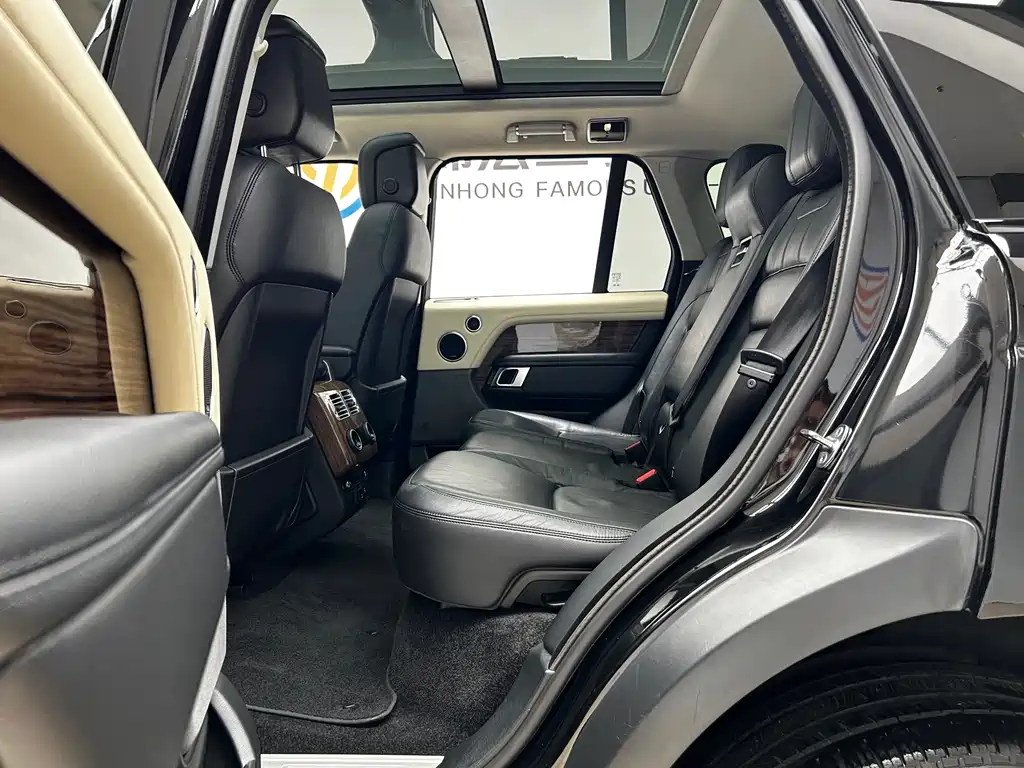 Land Rover Range Rover 2019 — фото 12