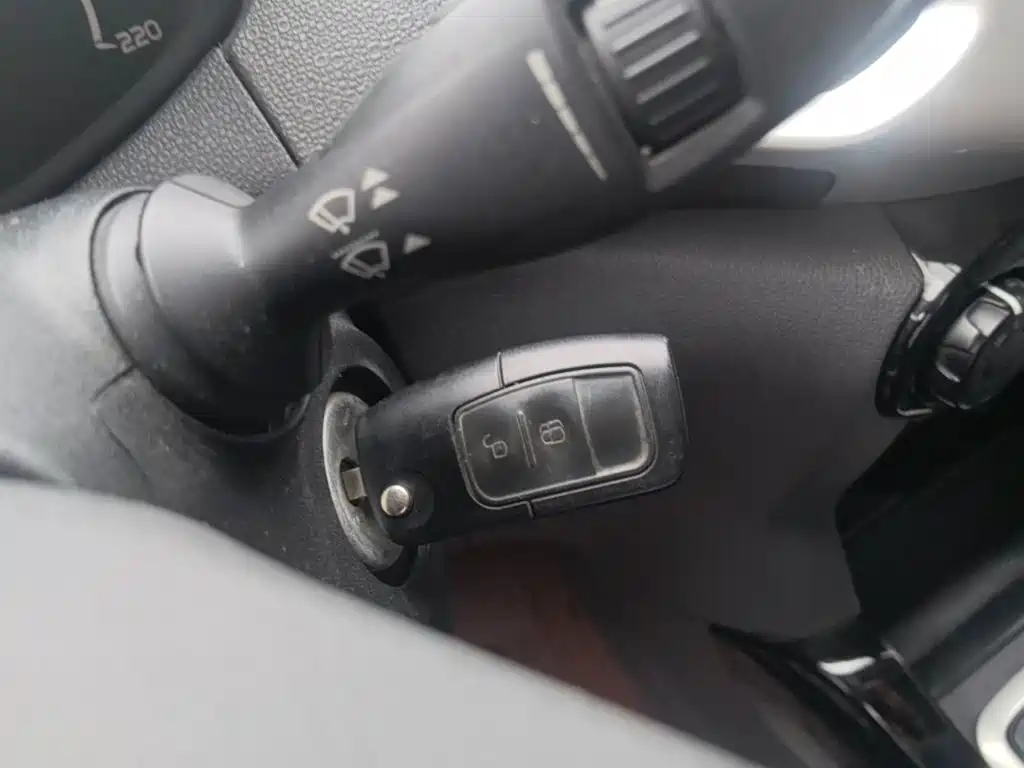 Ford EcoSport 2014 — фото 9
