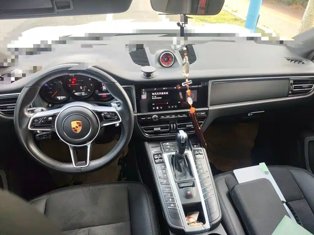 Porsche Macan 2020 — фото 10
