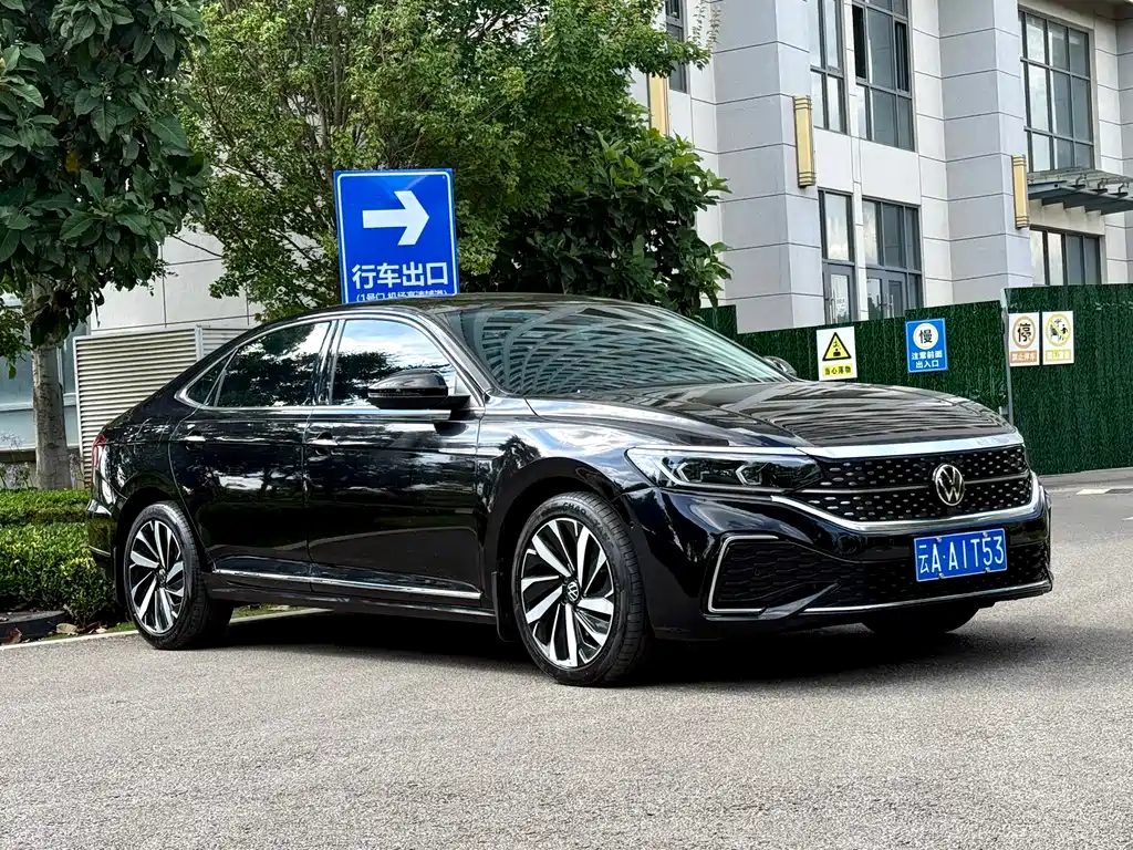 Volkswagen Passat 2022