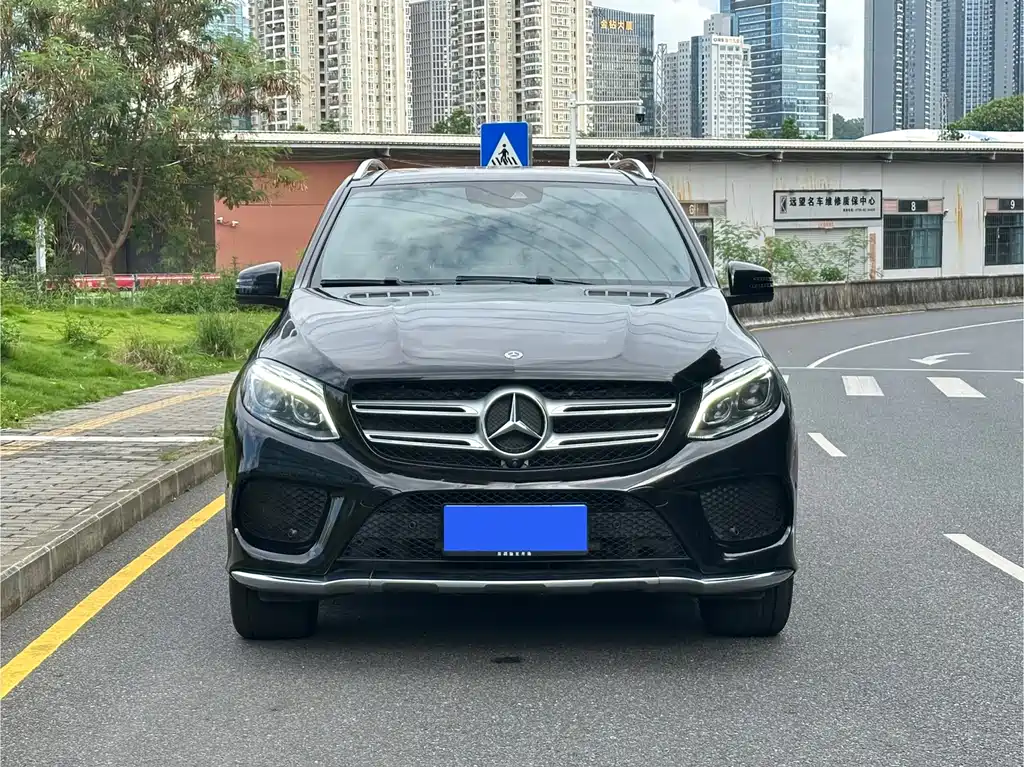 Mercedes-Benz GLE 2018 — фото 2
