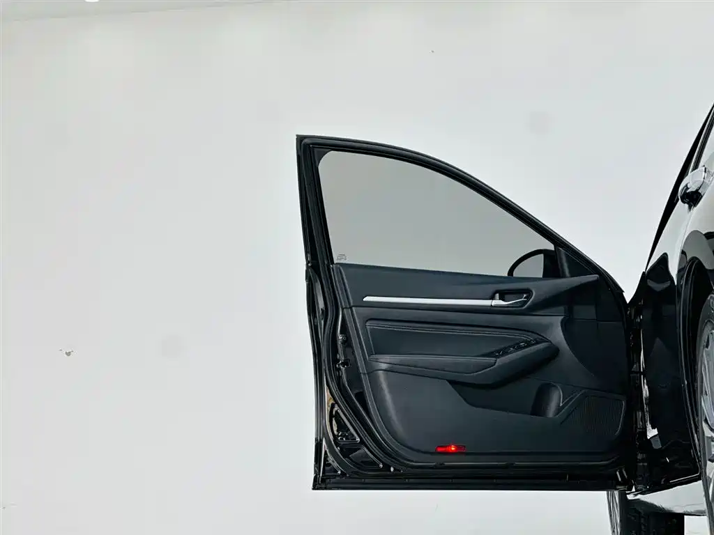 Nissan Teana 2023 — фото 12