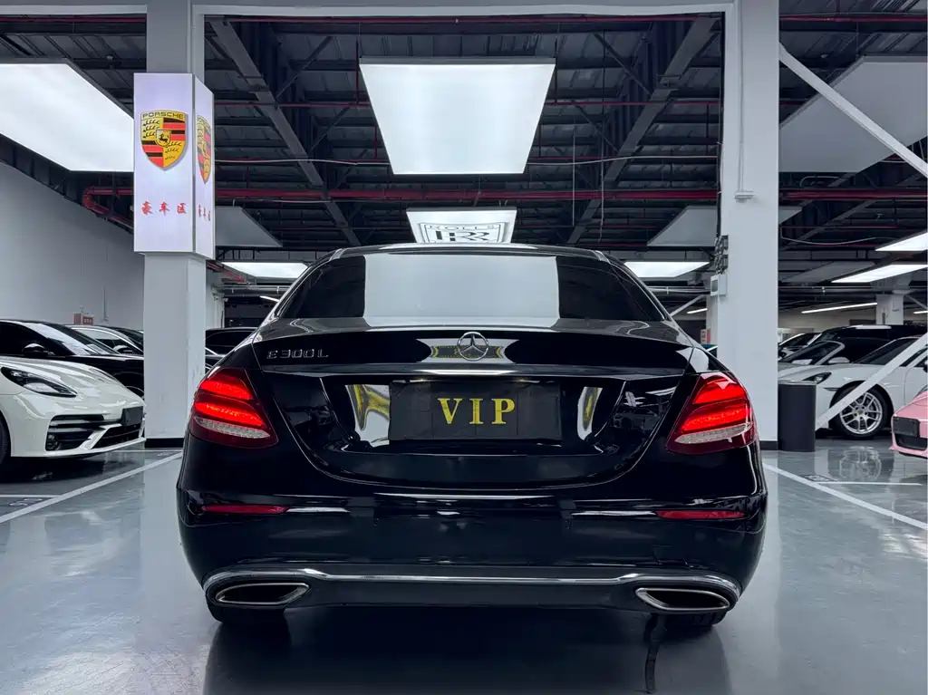 Mercedes-Benz E-Class 2020 — фото 18