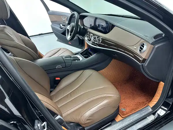 Mercedes-Benz S-Class 2020