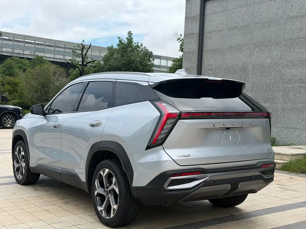 Geely Boyue L 2024 — фото 10