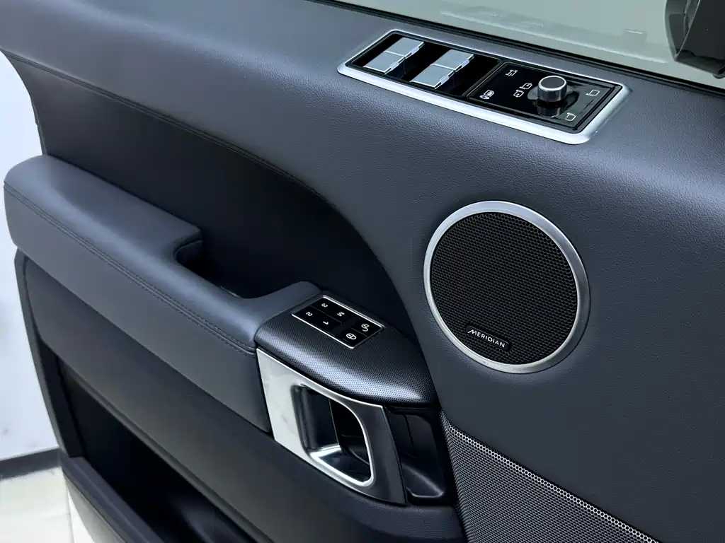 Land Rover Sport 2014 — фото 11