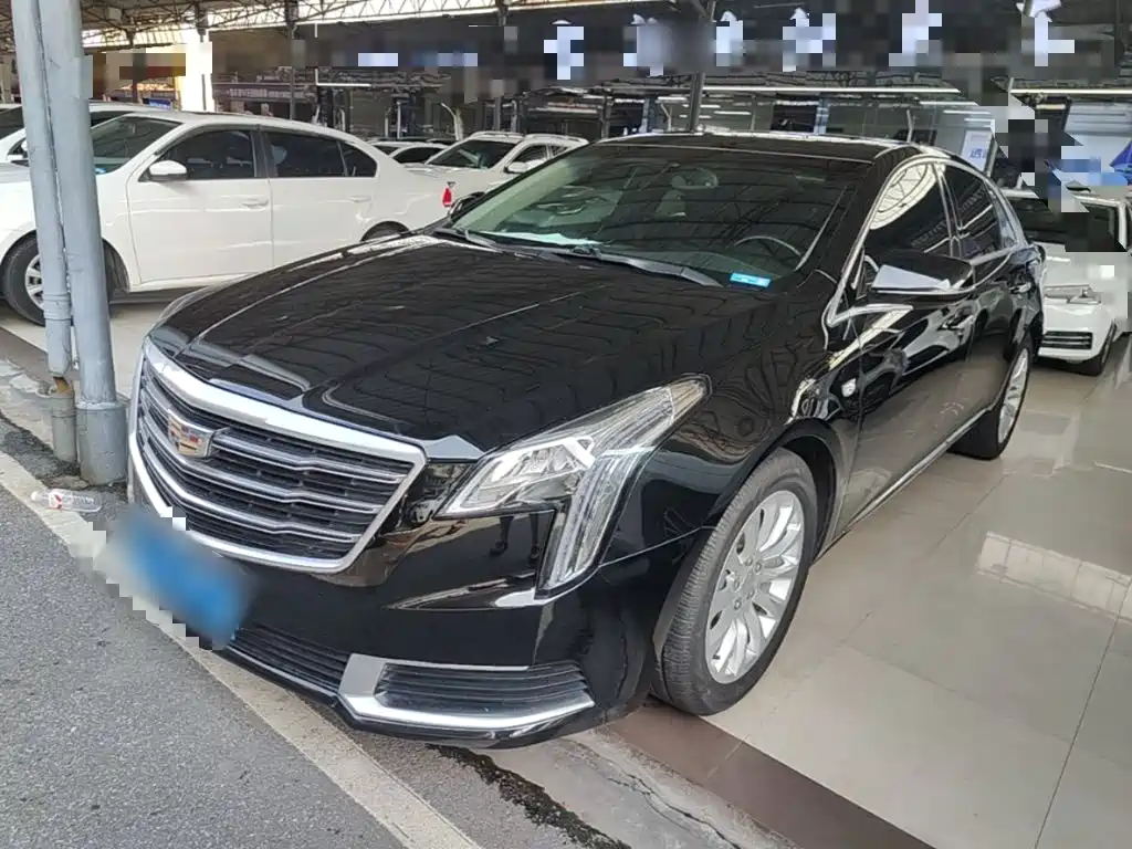 Cadillac XTS 2018 — фото 1