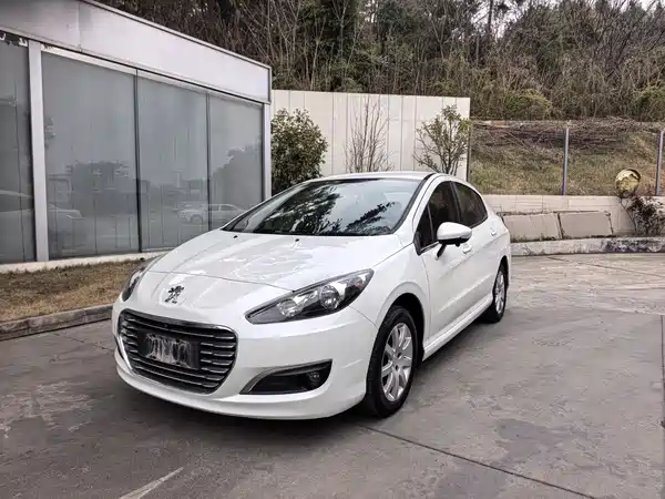 Peugeot 308 2014