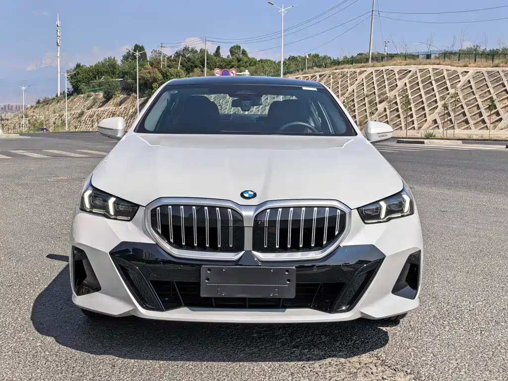 BMW 5 Series 2026
