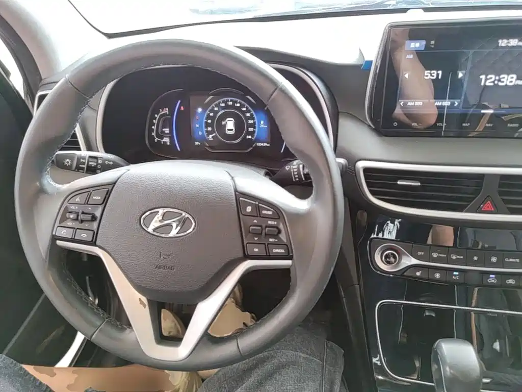 Hyundai Tucson 2019 — фото 10
