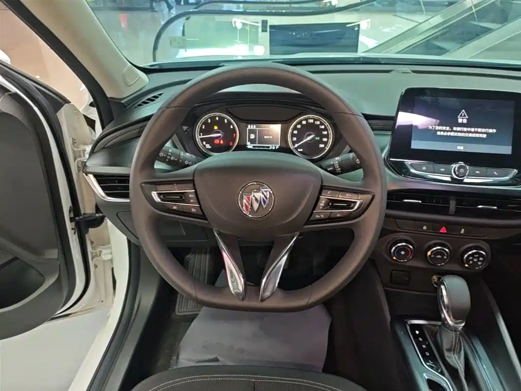 Buick Verano 2022 — фото 11