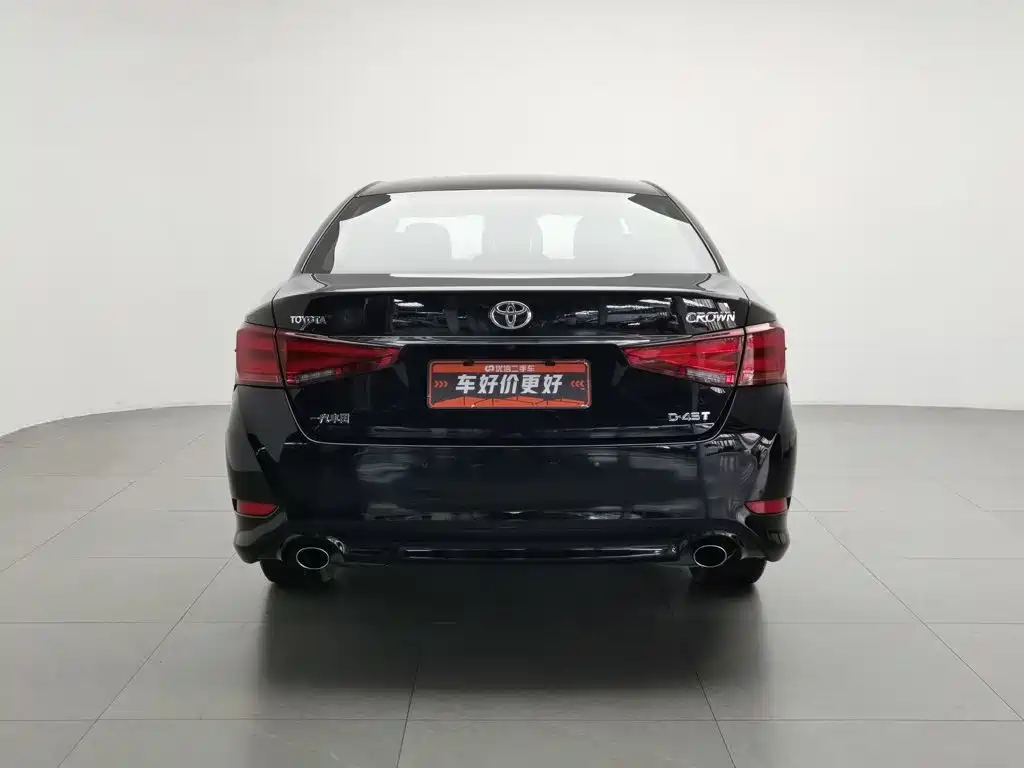 Toyota Crown 2018 — фото 4