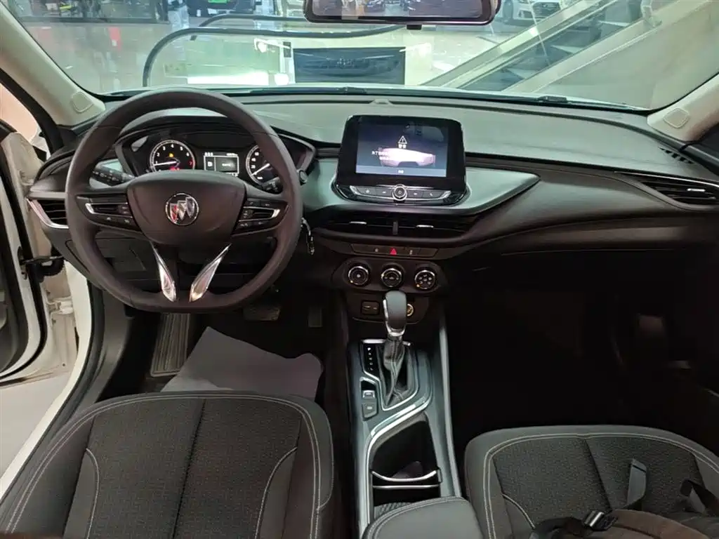 Buick Verano 2022 — фото 10