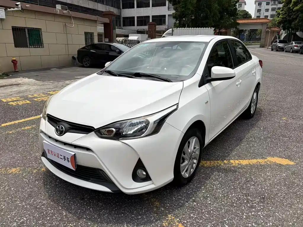 Toyota Yaris L 2017