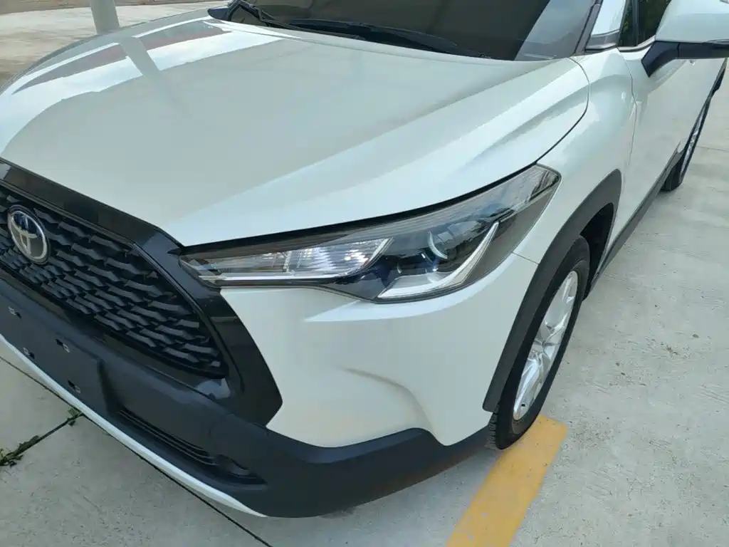 Toyota Corolla Cross 2023 — фото 24