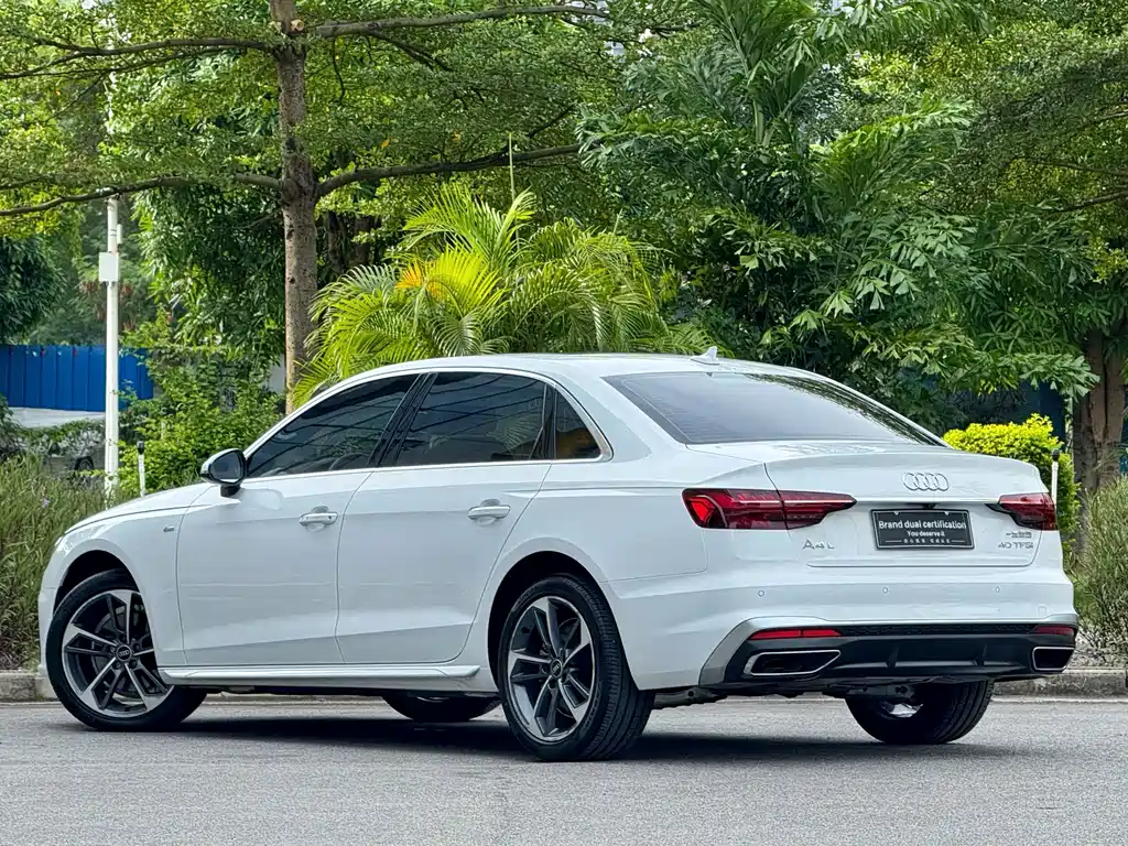 Audi A4L 2025 — фото 4