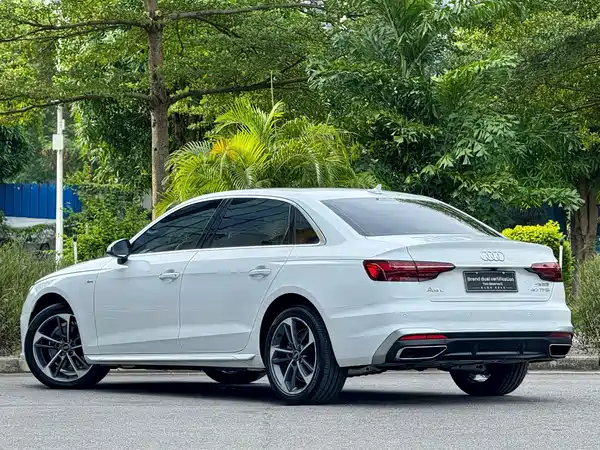 Audi A4L 2025