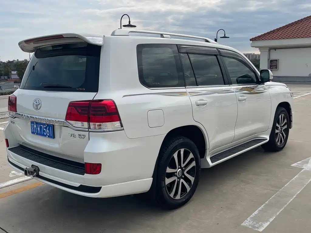 Toyota Land Cruiser 2019 — фото 3