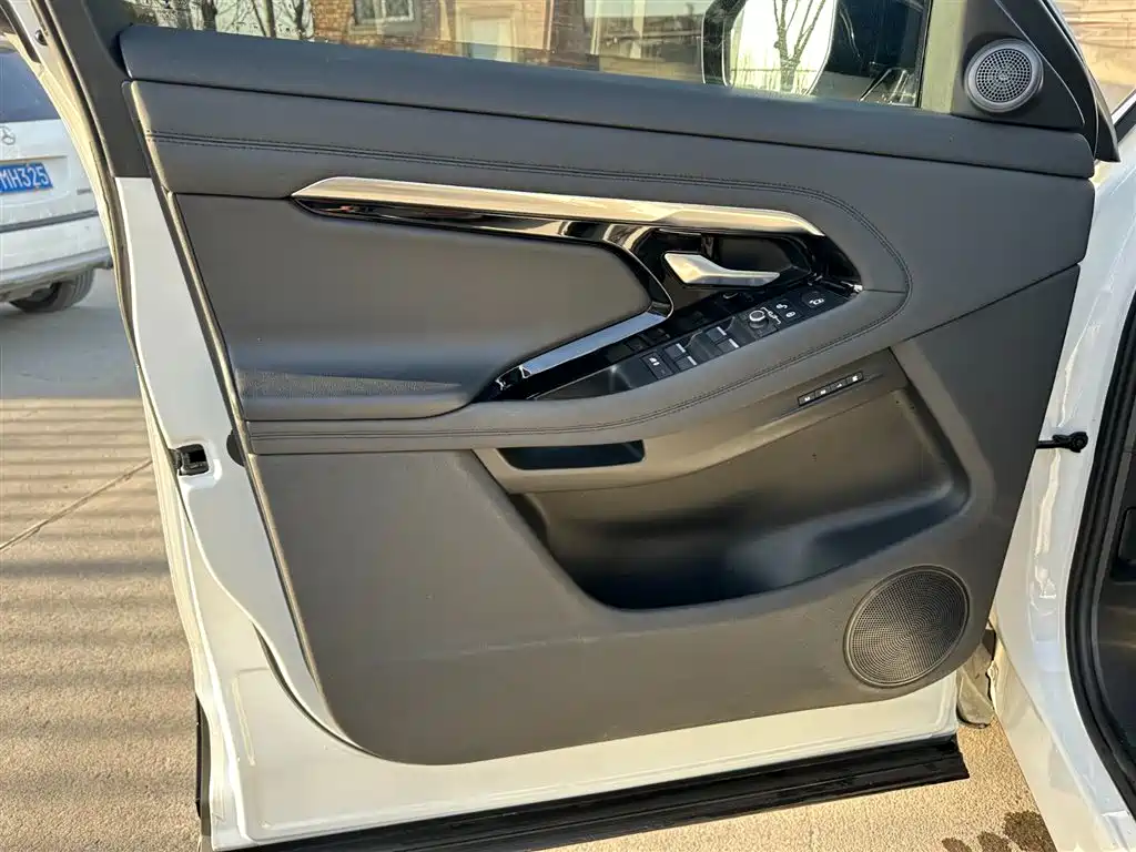 Land Rover Evoque 2020 — фото 13