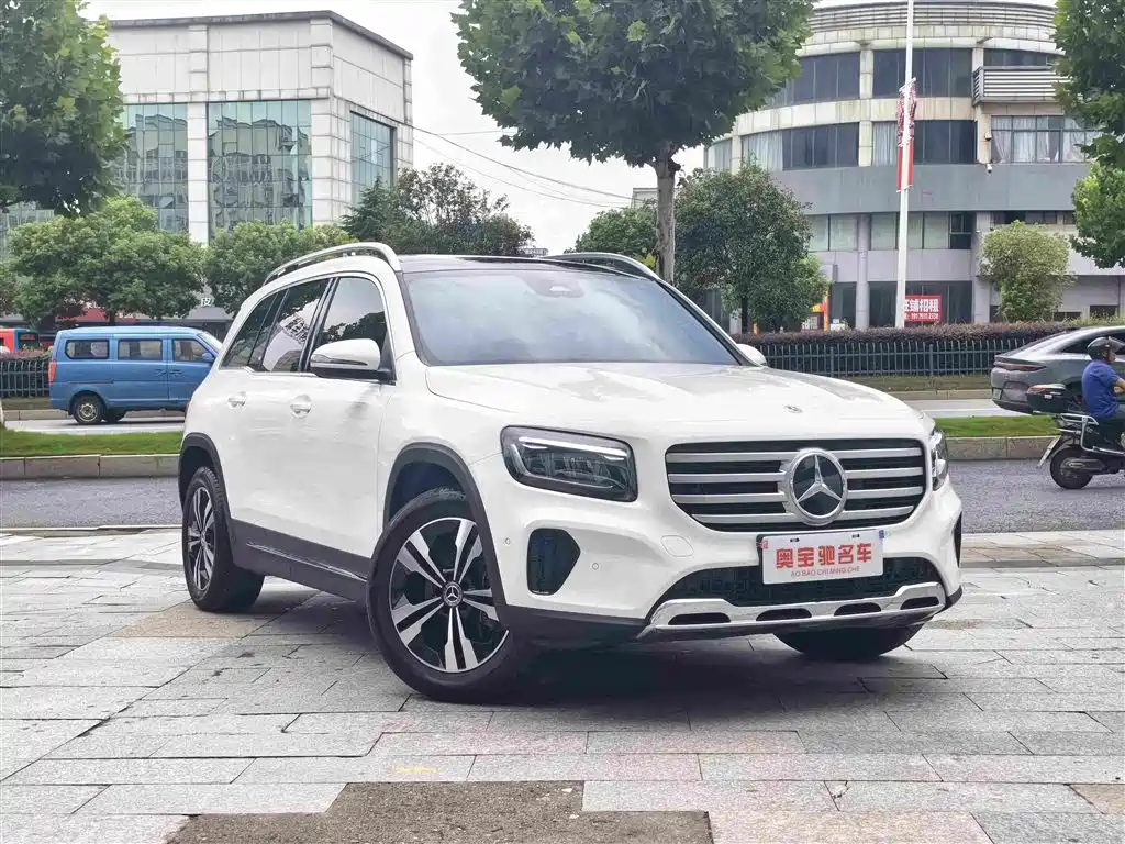 Mercedes-Benz GLB 2024