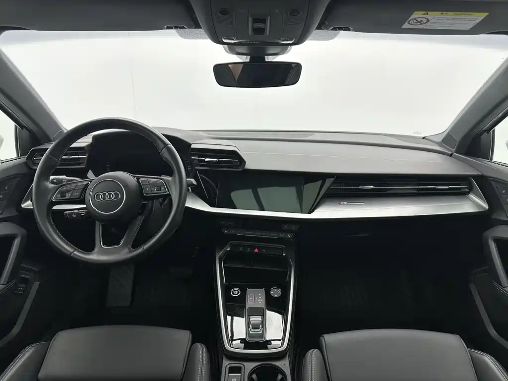 Audi A3 2023 — фото 7